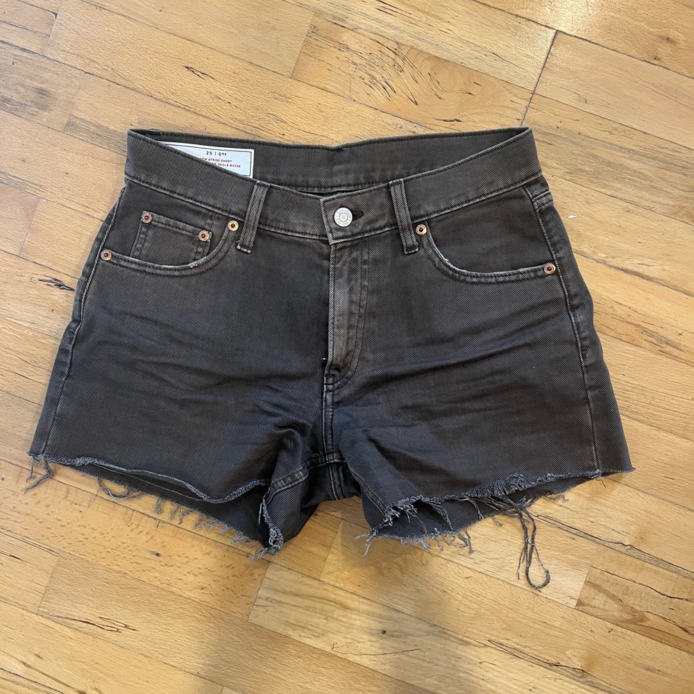 Gap low waist jean shorts